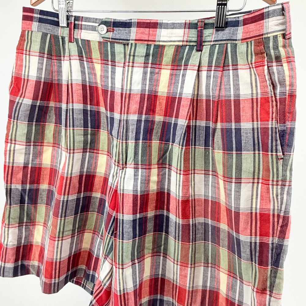 Berle Mens 38R Multi Color Plaid Pleated Front Shorts Red Blue Green Preppy